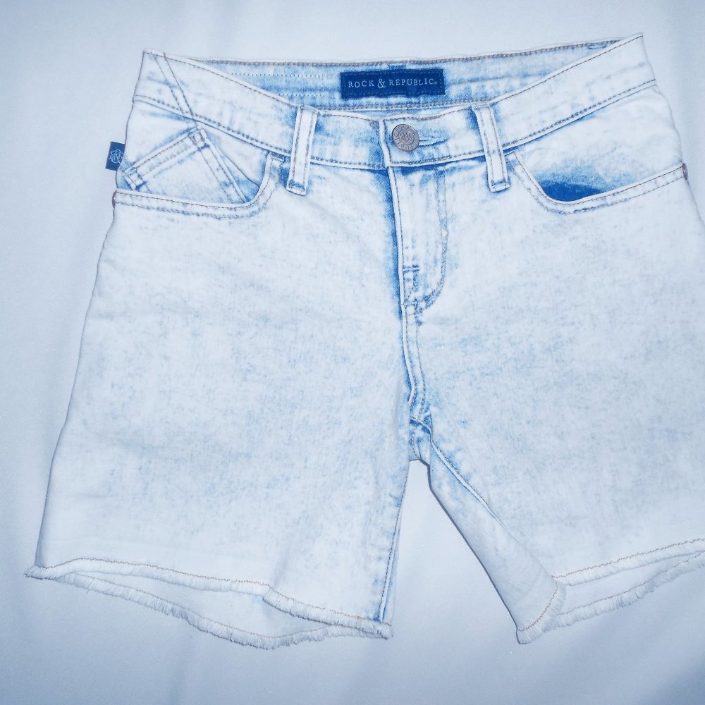 Rock & Republic denim stone washed shorts size 2